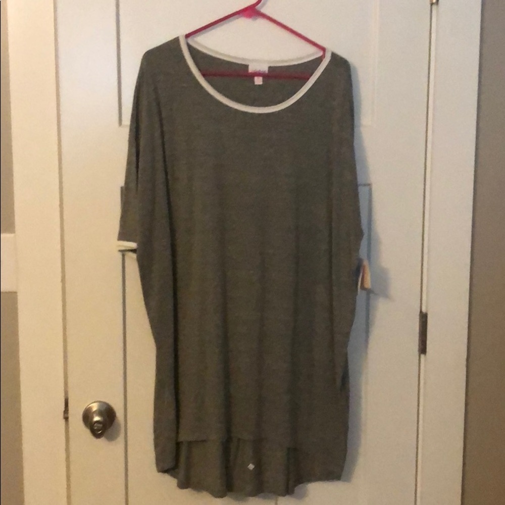 Lularoe shirt
